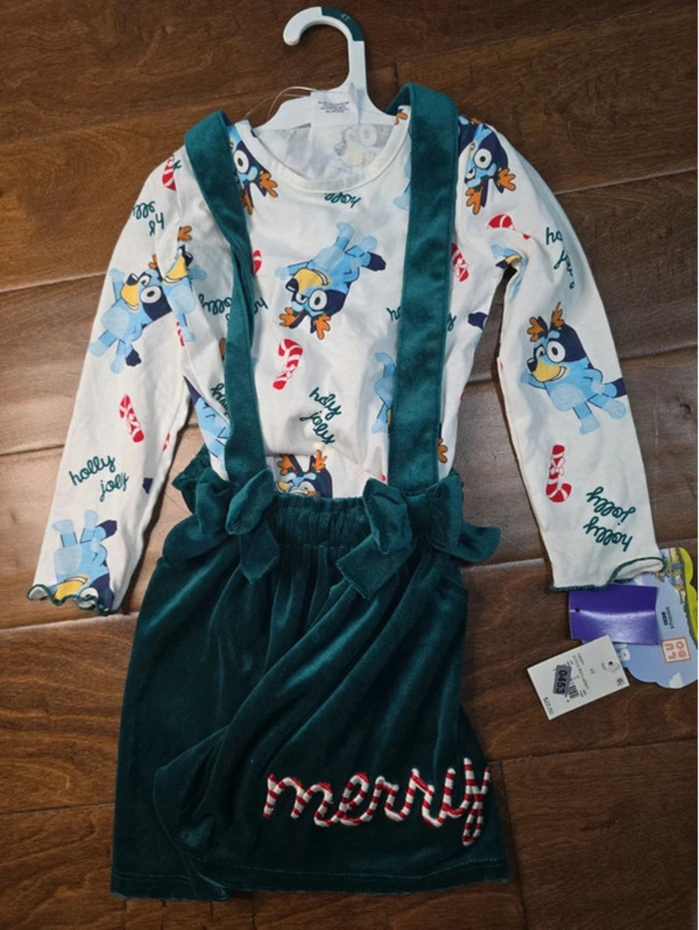 4t brand new bluey from disney christmas dress. Item 453G6